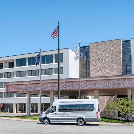 Crowne Plaza Indianapolis-Airport By Ihg Hotel Екстериор снимка