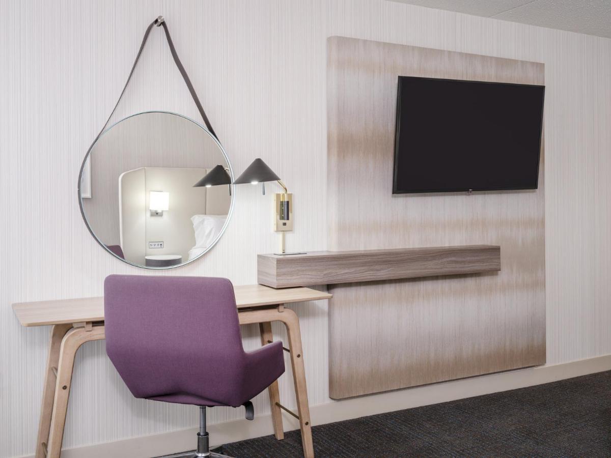 Crowne Plaza Indianapolis-Airport By Ihg Hotel Екстериор снимка