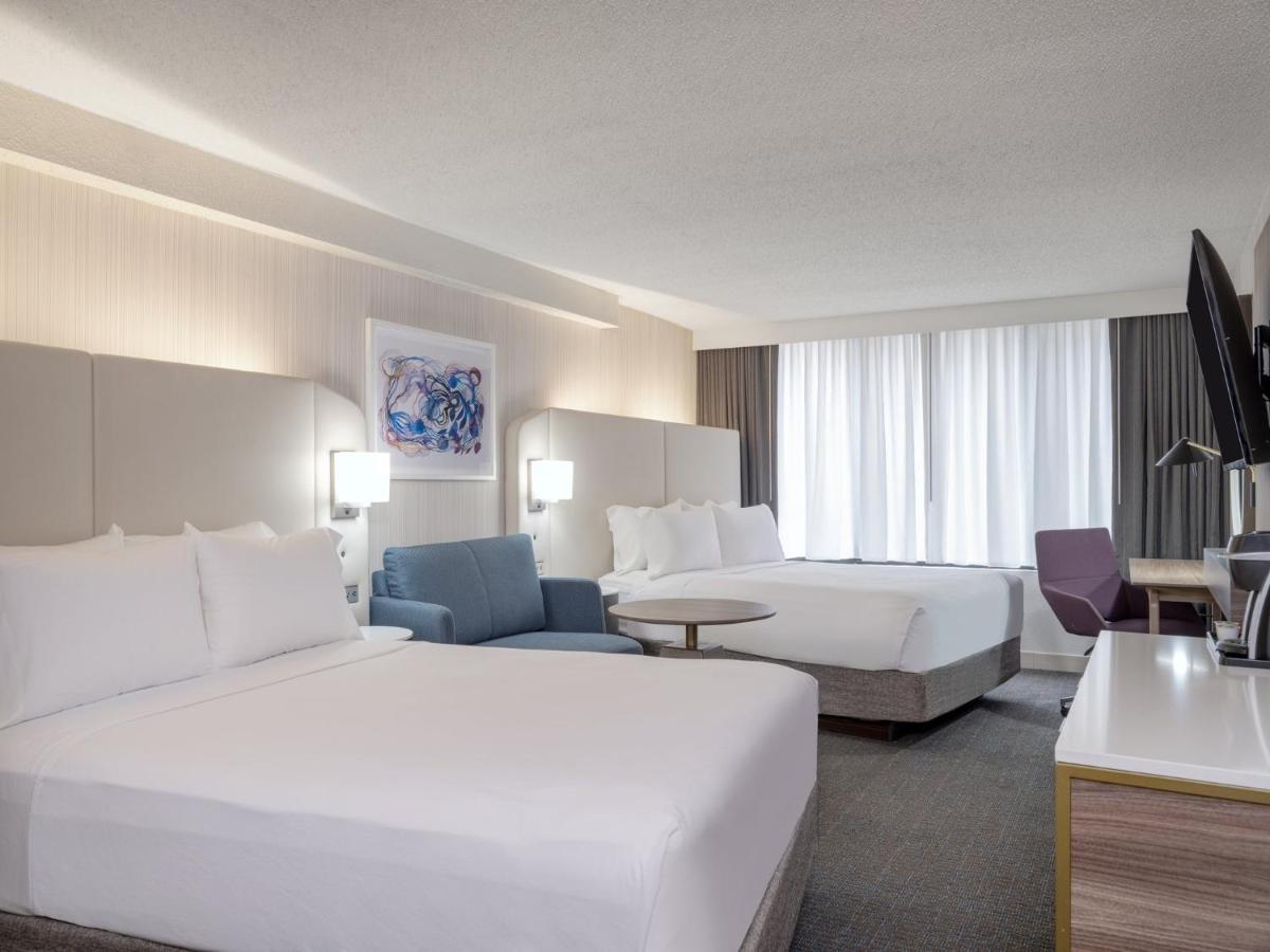 Crowne Plaza Indianapolis-Airport By Ihg Hotel Екстериор снимка