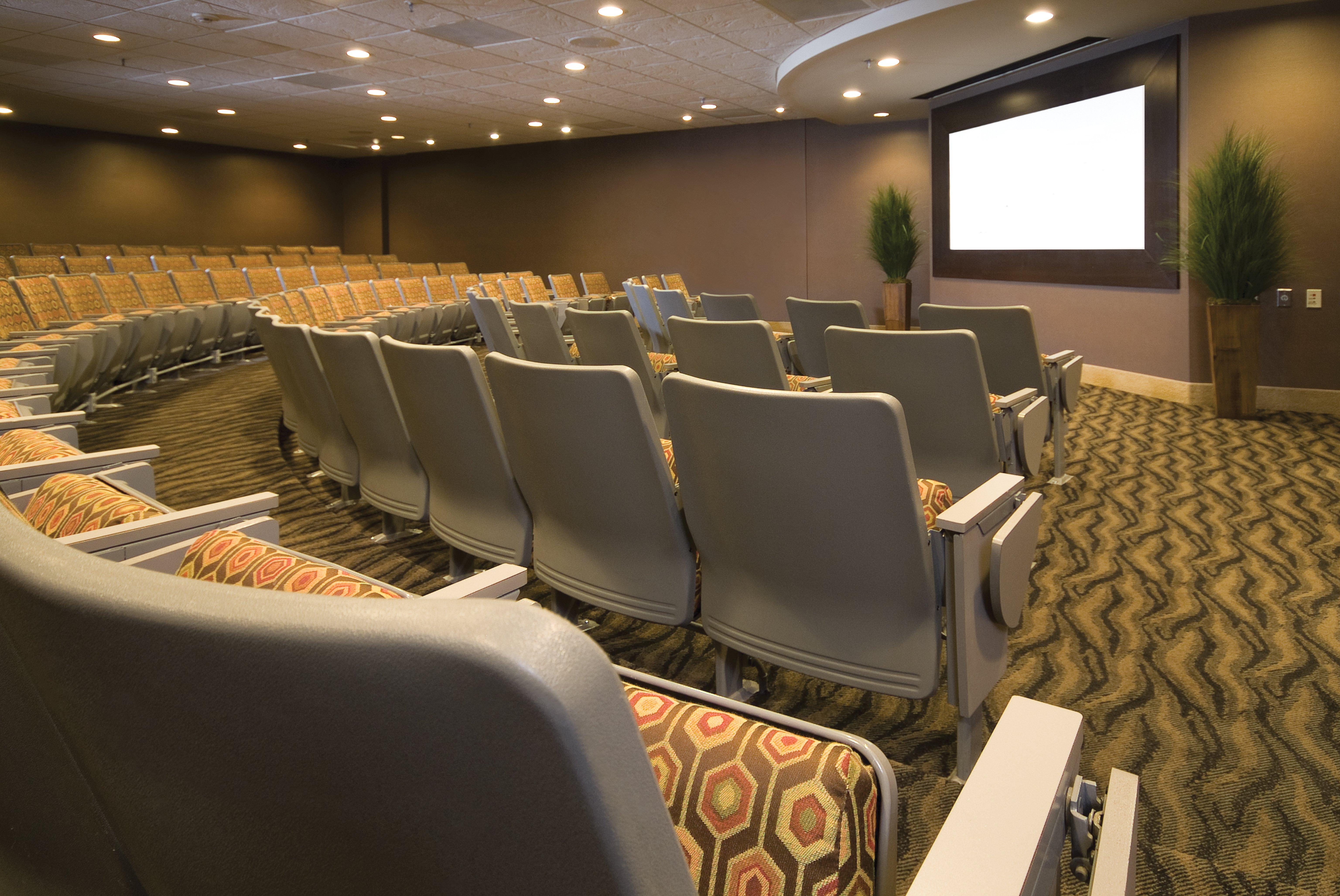 Crowne Plaza Indianapolis-Airport By Ihg Hotel Екстериор снимка