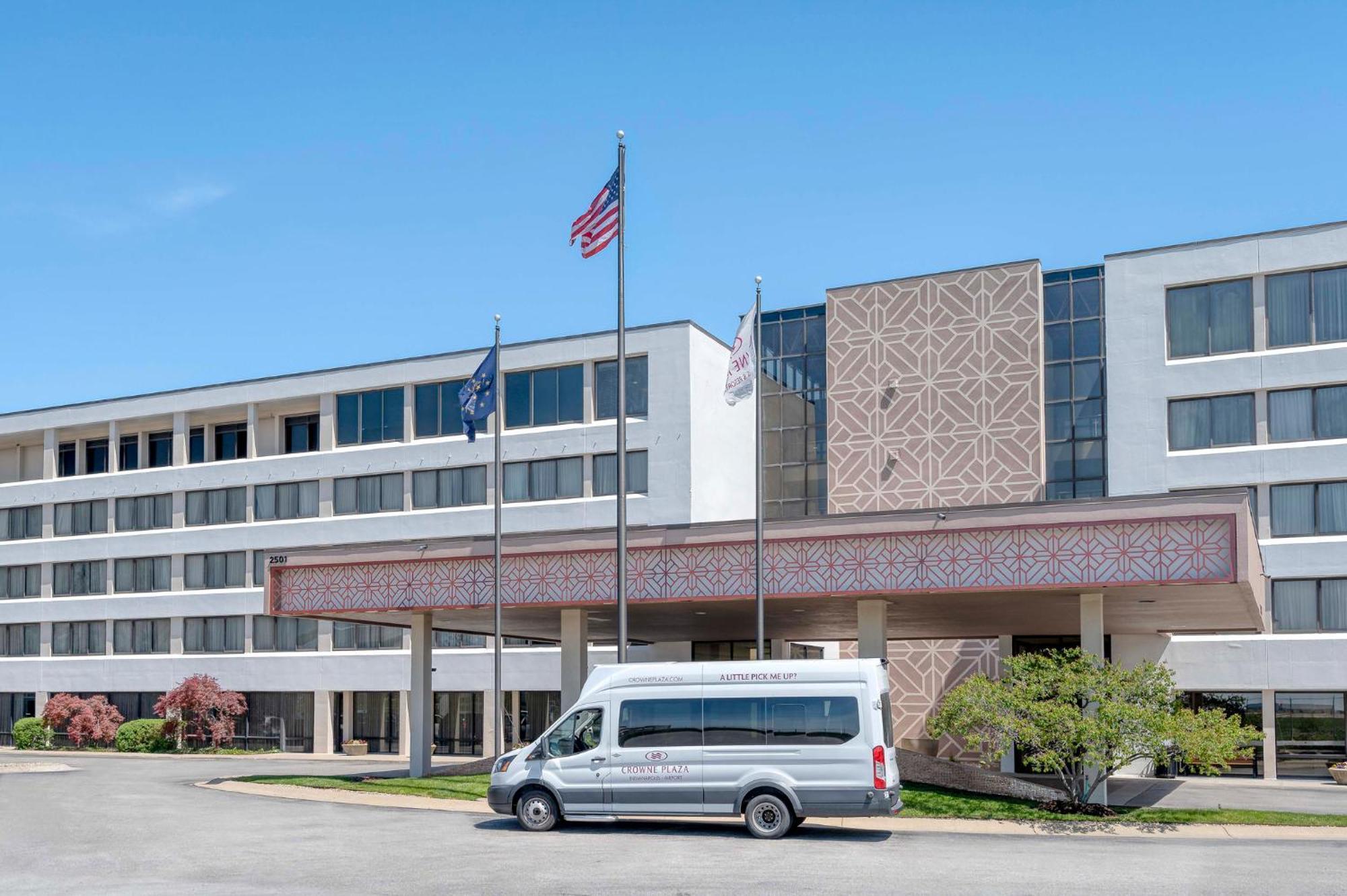 Crowne Plaza Indianapolis-Airport By Ihg Hotel Екстериор снимка